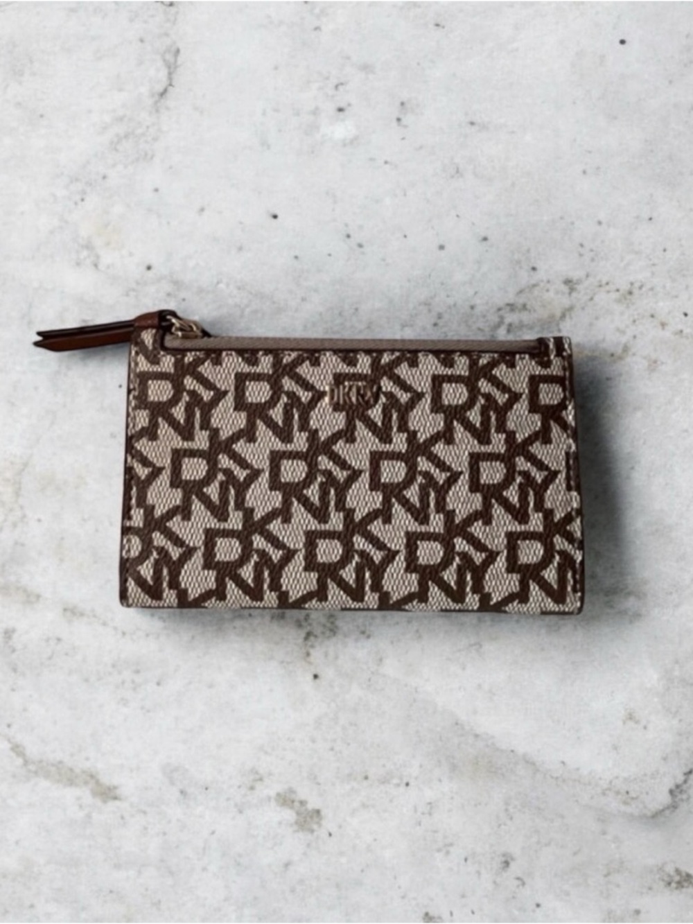 DKNY BRYANT BIFOLD CARD HOLDER WALLET new 5,5”x3